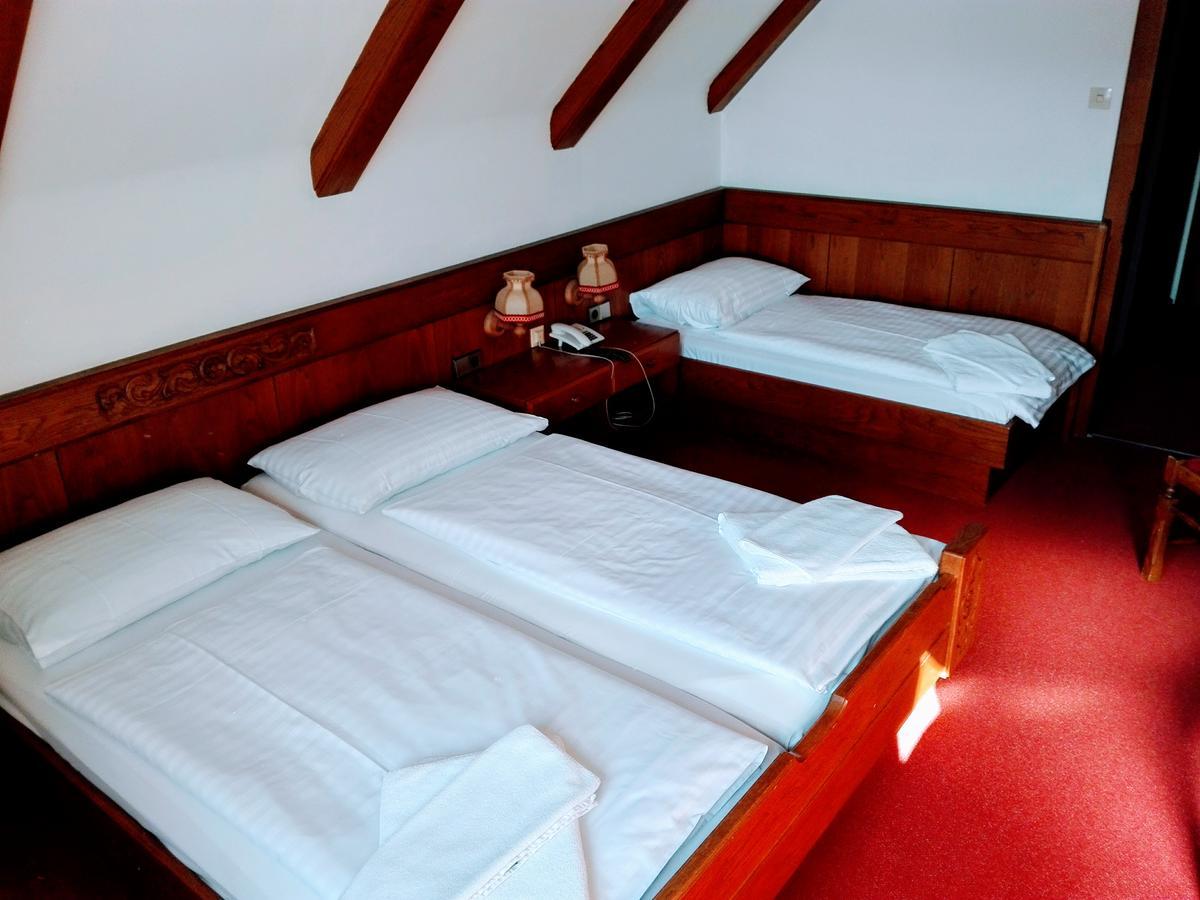 Mosers Pension Villach Buitenkant foto