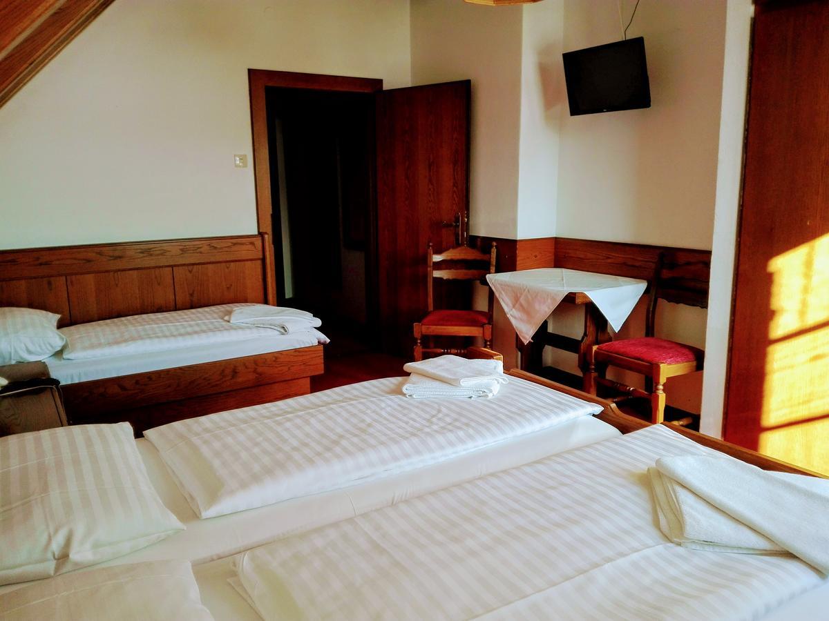 Mosers Pension Villach Buitenkant foto